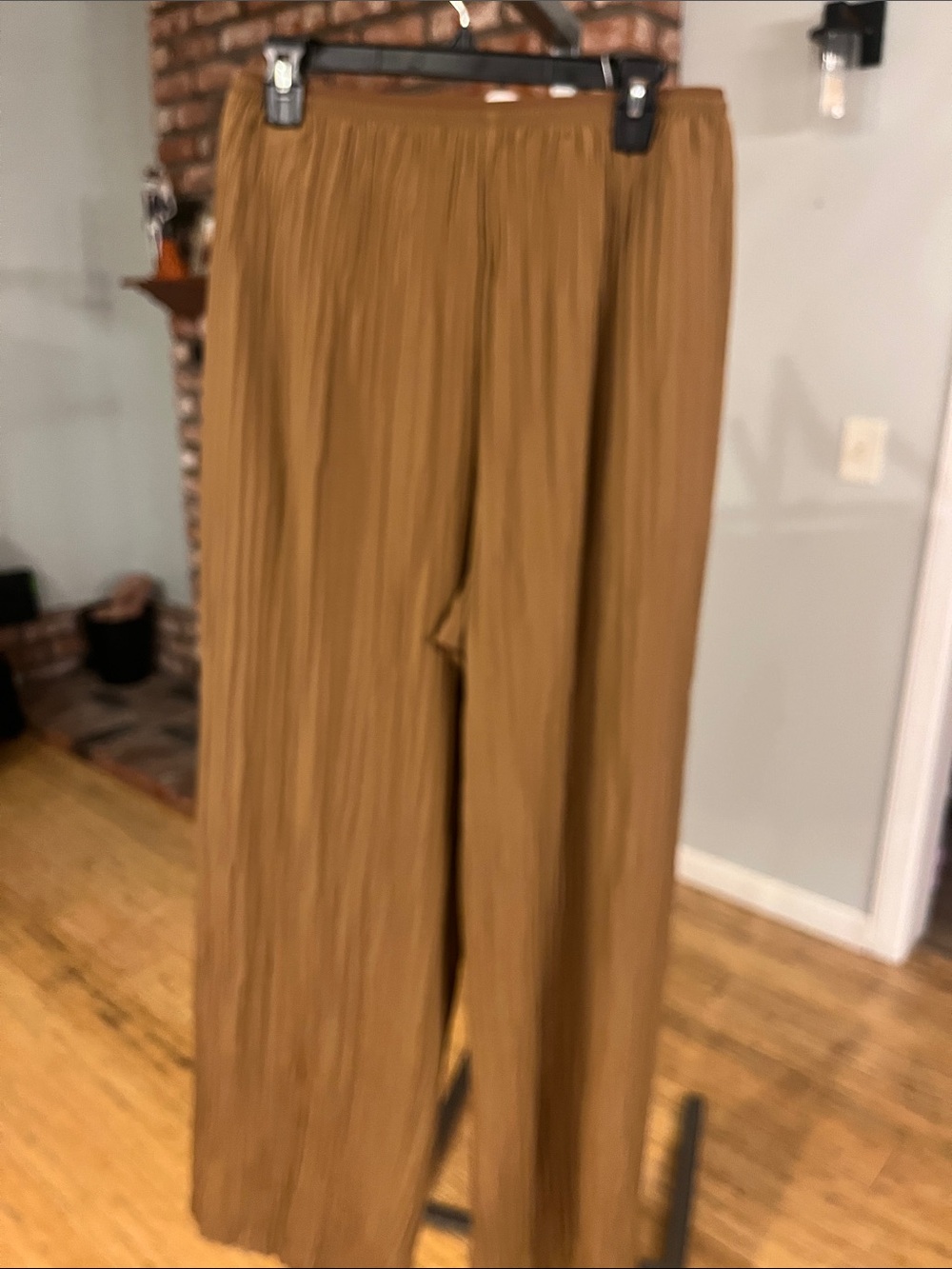 Vince $295 NWOT Crinkle Plisse Pull On Wide Leg Pants